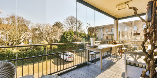 Puertas y Ventanas Seguridad de Aluminio / PVC en Badalona · Cortinas de Cristal